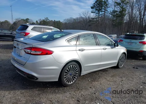2017 Ford Fusion Titanium z USA, uszkodzony, nr VIN 3FA6P0K95HR174620